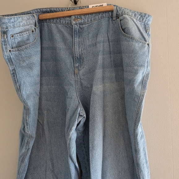 NWT Future Collective Straight Leg Jeans - Picture 3 of 9